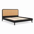 Doppelbett 160 × 200 cm, Schwarz/Natur, mit Rattan-Kopfteil und Holzlattenrost